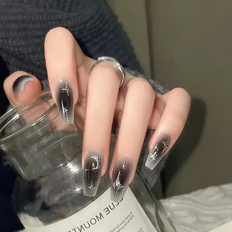Nail Art Love - デザインのダークススパイポンドネイル、ネイルチップのプレス、フルカバー、バタフライfalseネイルアート、ラブリーガール、ブラック、24個セット