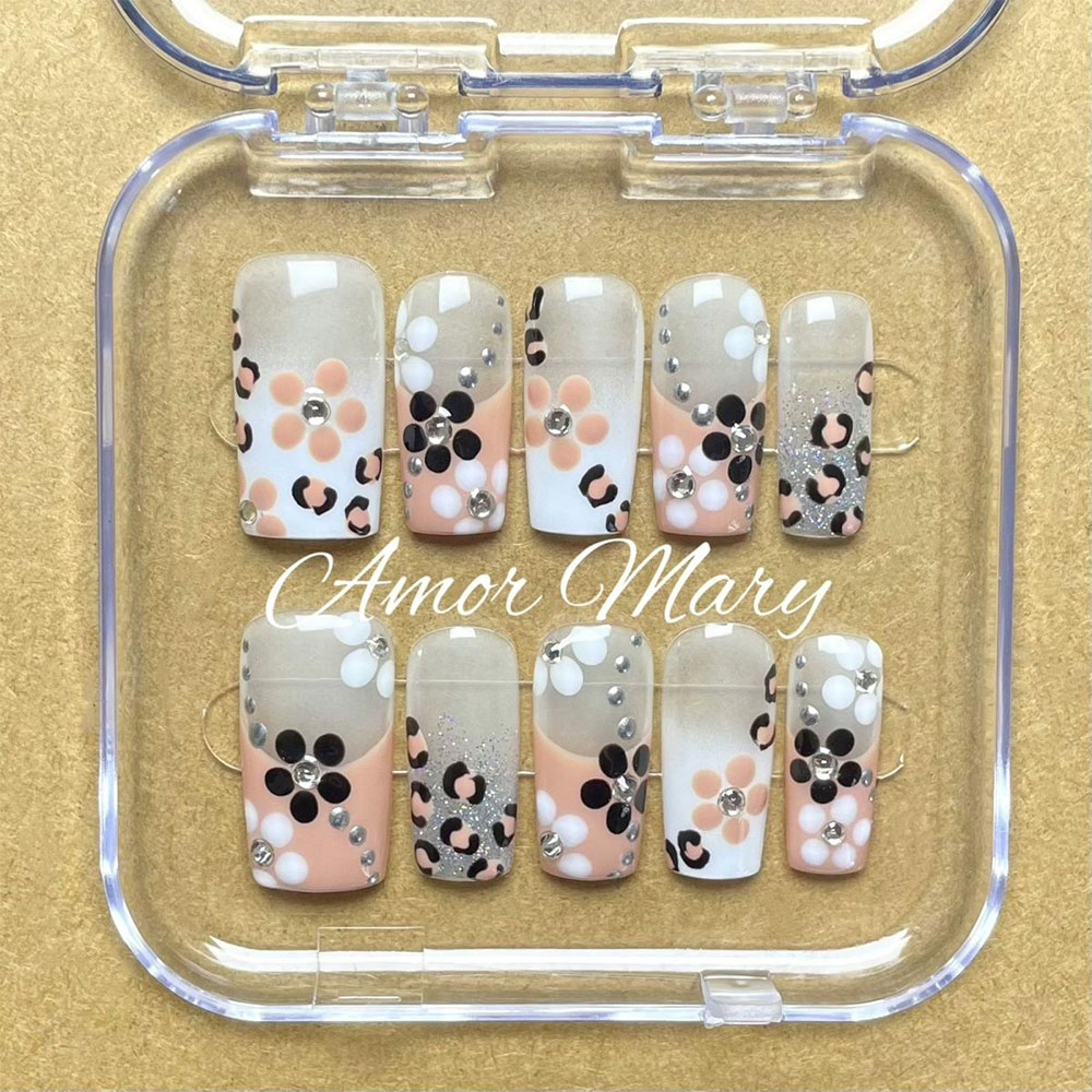 夏らしい3Dフラワーダイヤモンド手作りネイルアートグリッター - Nail Art Love のレビューと価格