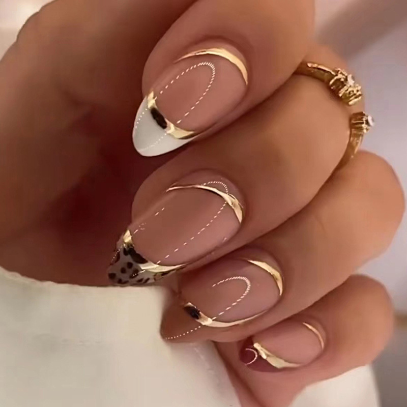 女性・女の子向けミディアムサイズのつけ爪、ヌードアーモンドネ - Nail Art Overlay のレビューと価格